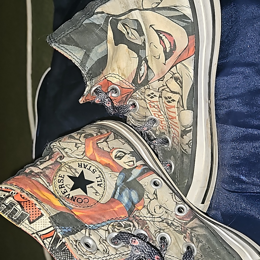 Harley Quinn Converse sneakers